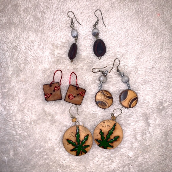 Earing Pairs Lot Of 4 Boho Hippie Puerto Rico - Picture 1 of 3